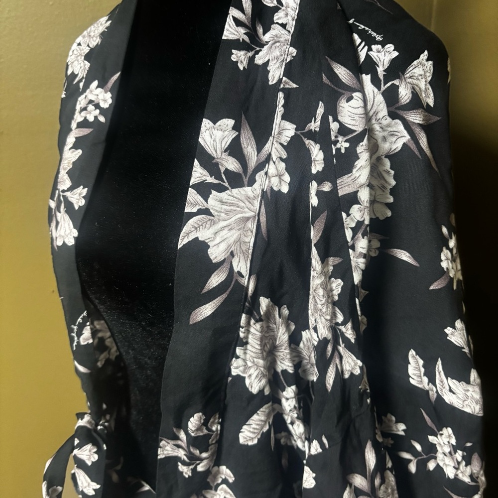 Spiritual Gangster Tie Front Kimono with Floral Pattern One Size Fits Most - Picture 4 of 5
